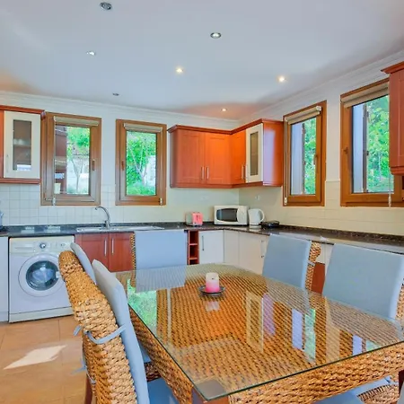 Uezuemlue Evleri Bed and Breakfast Φετιγιέ
