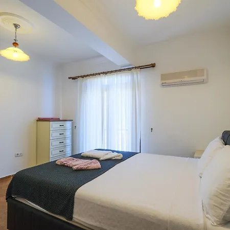 Uezuemlue Evleri Bed and Breakfast