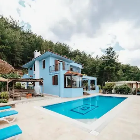 Bed and Breakfast Uezuemlue Evleri Φετιγιέ